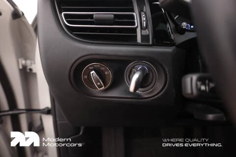 2023 Porsche Macan T