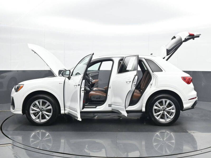 2022 Audi Q3 quattro S line Premium 45 TFSI