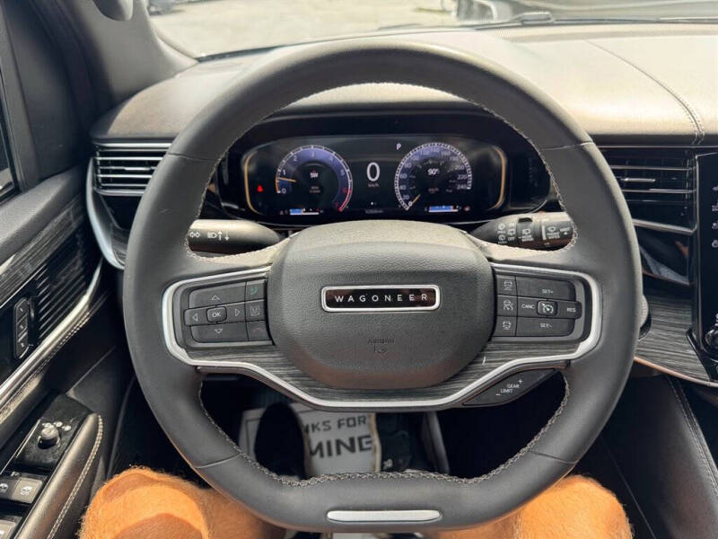 2022 Jeep Wagoneer