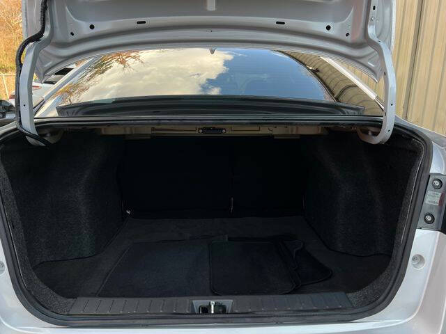 2022 Nissan Versa SR