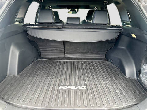 2025 Toyota RAV4 Hybrid XSE