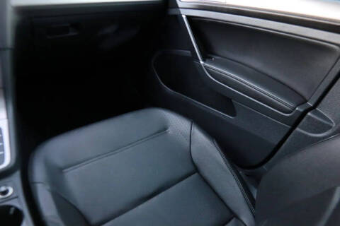 2017 Volkswagen Golf TSI Wolfsburg Edition