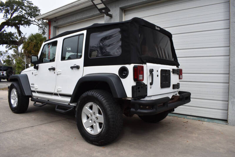 2014 Jeep Wrangler Unlimited Sport photo 3