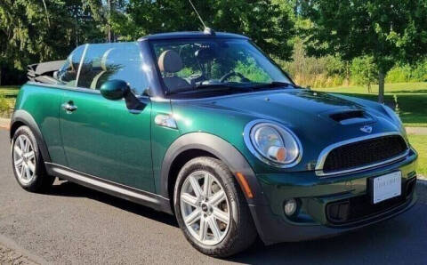2015 MINI Convertible for sale at CLEAR CHOICE AUTOMOTIVE in Milwaukie OR