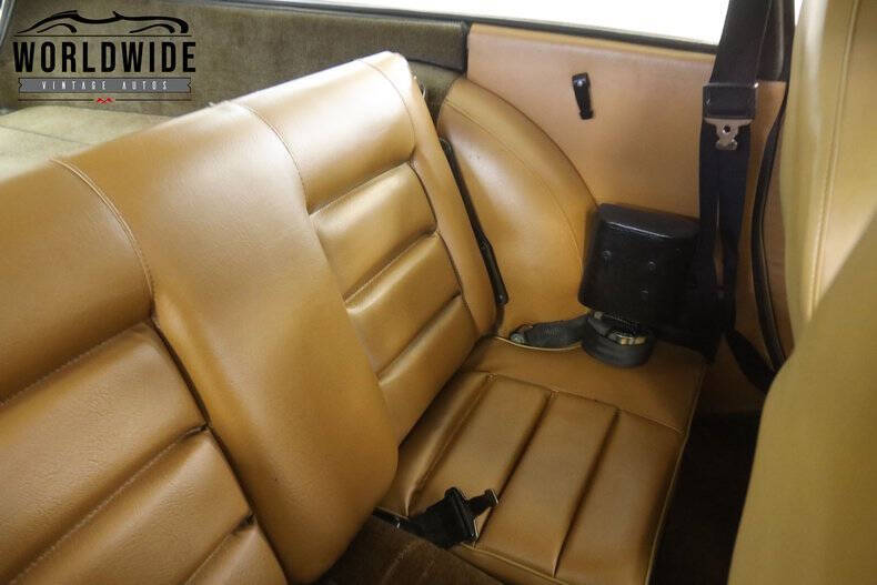 1972 Volvo P1800