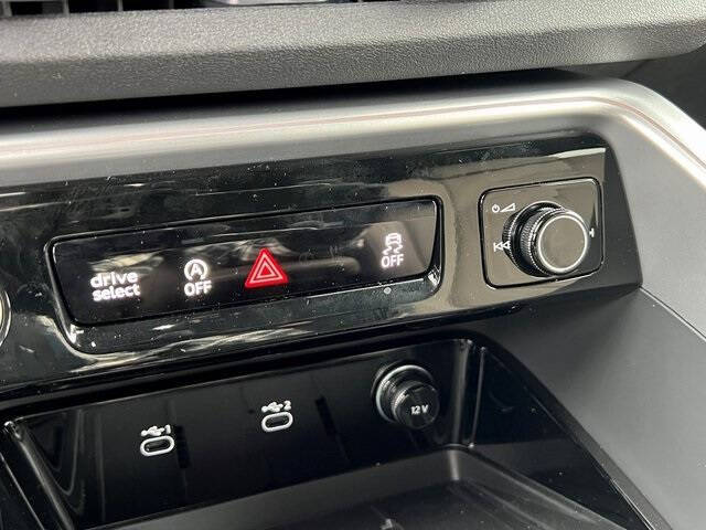 2025 Audi Q5 quattro Prestige TFSI