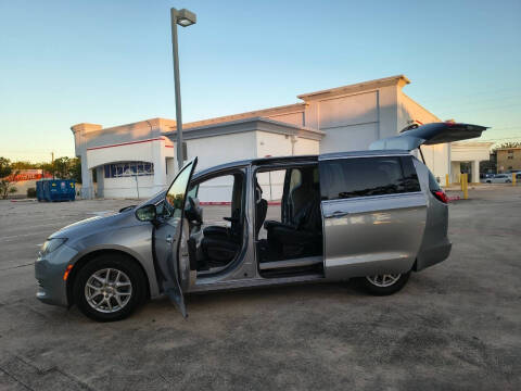 2017 Chrysler Pacifica Touring