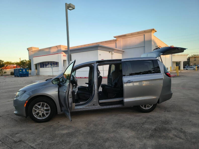 2017 Chrysler Pacifica Touring