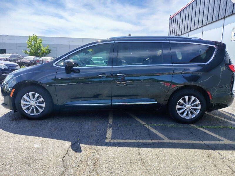 2018 Chrysler Pacifica Touring L