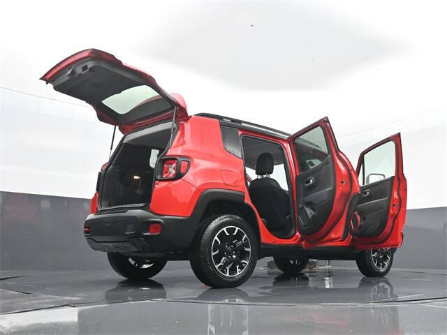 2023 Jeep Renegade Trailhawk