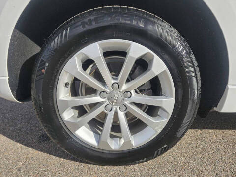 2016 Audi Q5 2.0T quattro Premium Plus