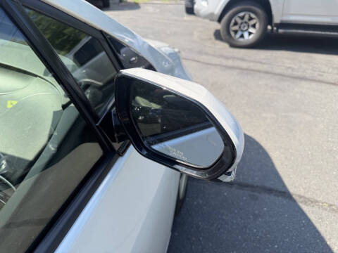 2018 Toyota Prius Three