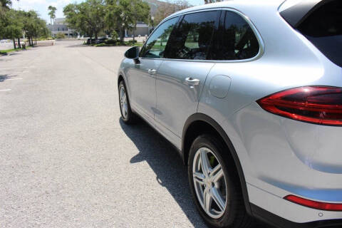 2016 Porsche Cayenne S E-Hybrid
