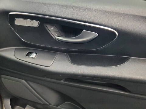 2017 Mercedes-Benz Metris Passenger