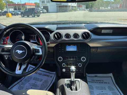 2020 Ford Mustang EcoBoost