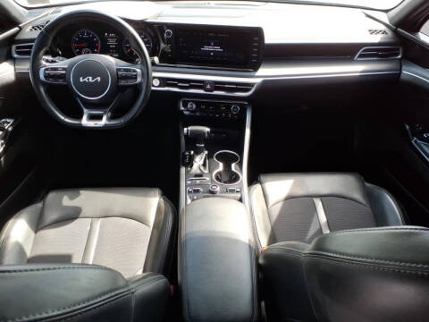 2022 Kia K5