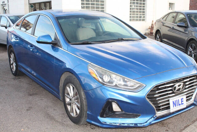 2018 Hyundai Sonata SE's photo
