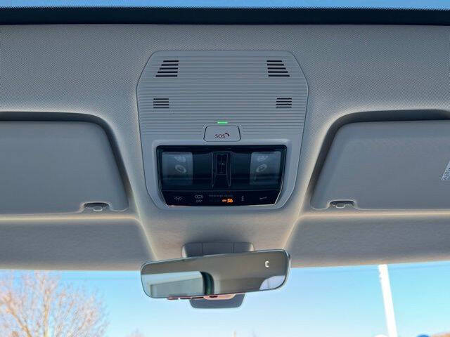 2025 Volkswagen ID. Buzz Pro S Plus 4Motion