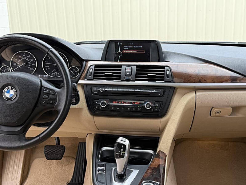 2013 BMW 3 Series 328i