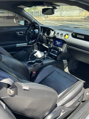 2017 Ford Mustang EcoBoost Premium