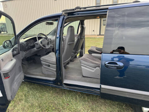 1999 Plymouth Grand Voyager SE