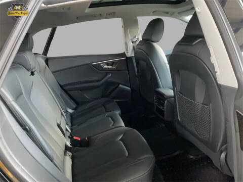 2023 Audi Q8 quattro Prestige 55 TFSI