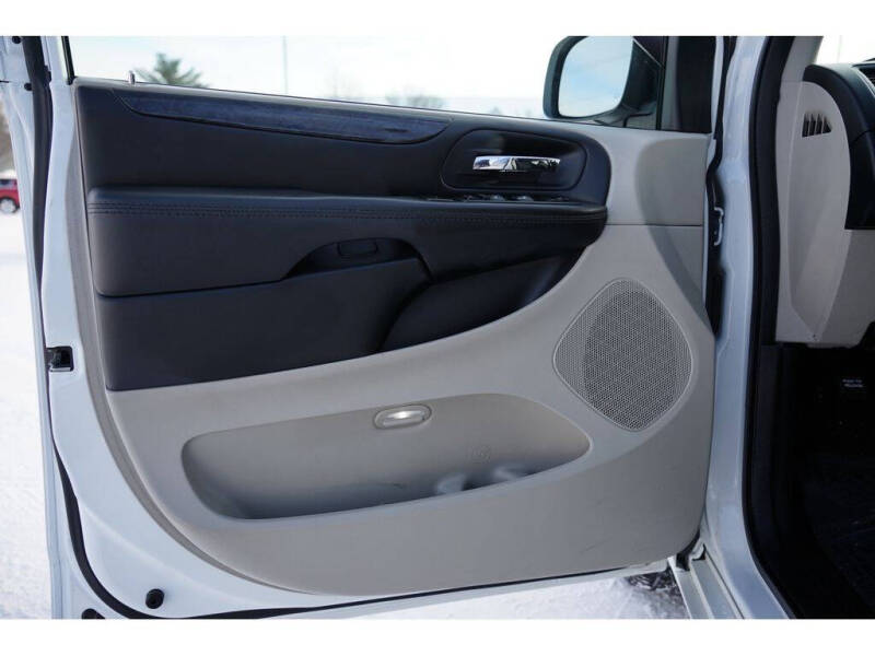 2017 Dodge Grand Caravan SE