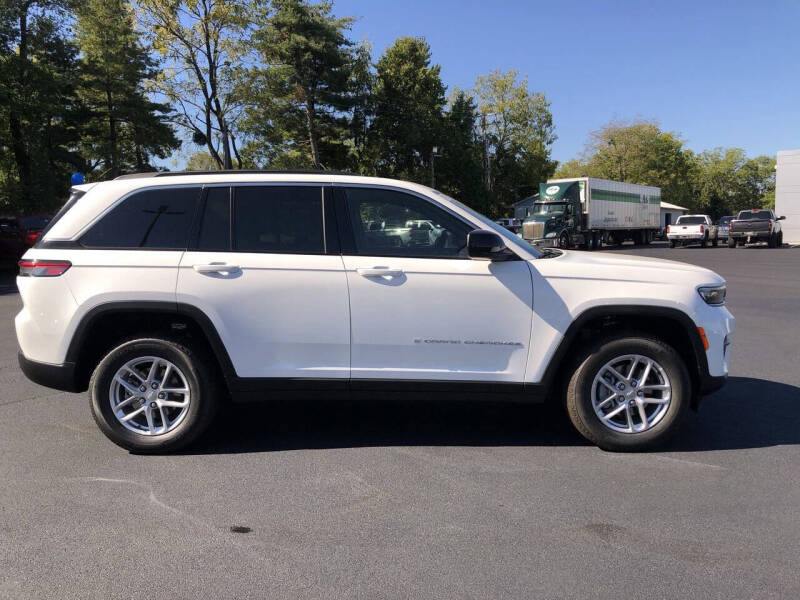 2025 Jeep Grand Cherokee Laredo X