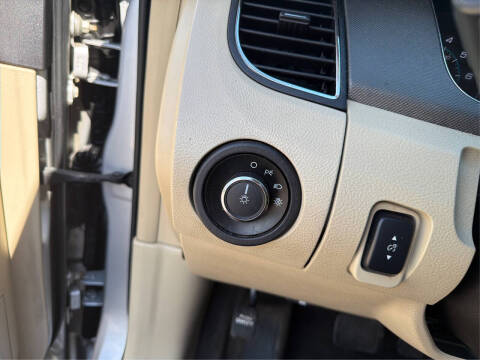 2014 Ford Taurus SE