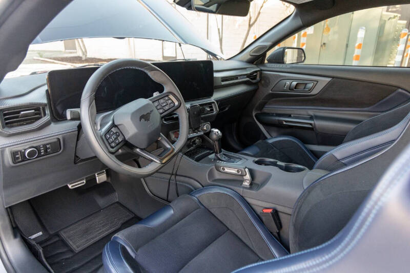 2024 Ford Mustang Dark Horse