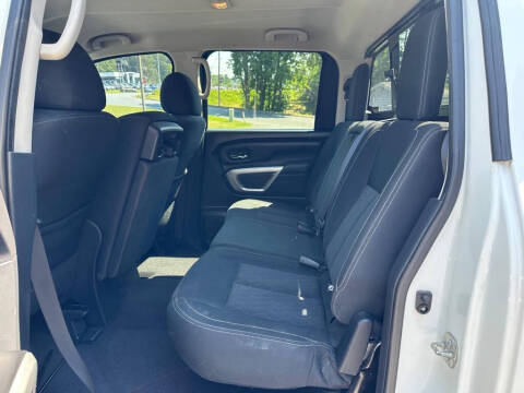2017 Nissan Titan S