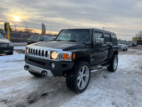 2009 HUMMER H3 for sale at Auto Tech Car Sales in Saint Paul MN