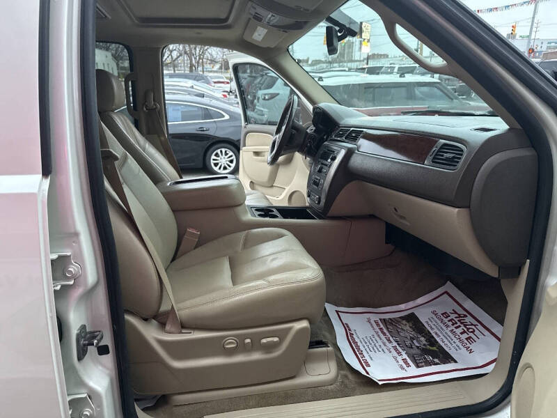 2011 GMC Yukon XL SLT