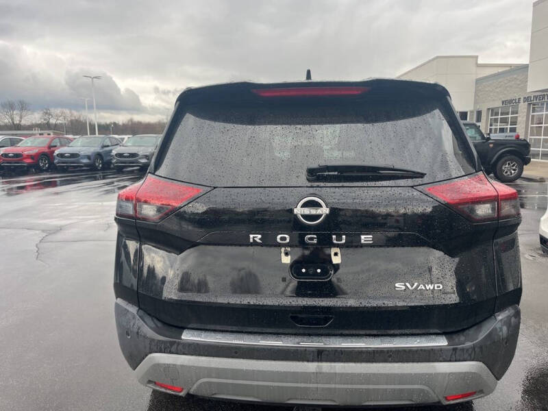 2022 Nissan Rogue SV