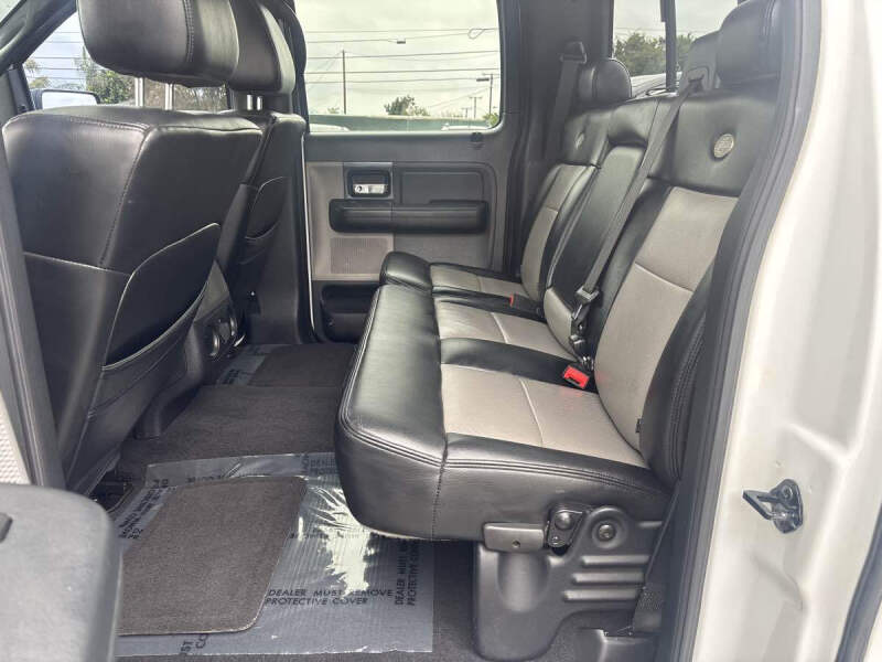 2005 Ford F-150 Lariat