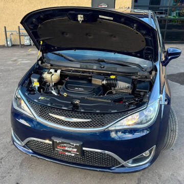 2018 Chrysler Pacifica Touring Plus