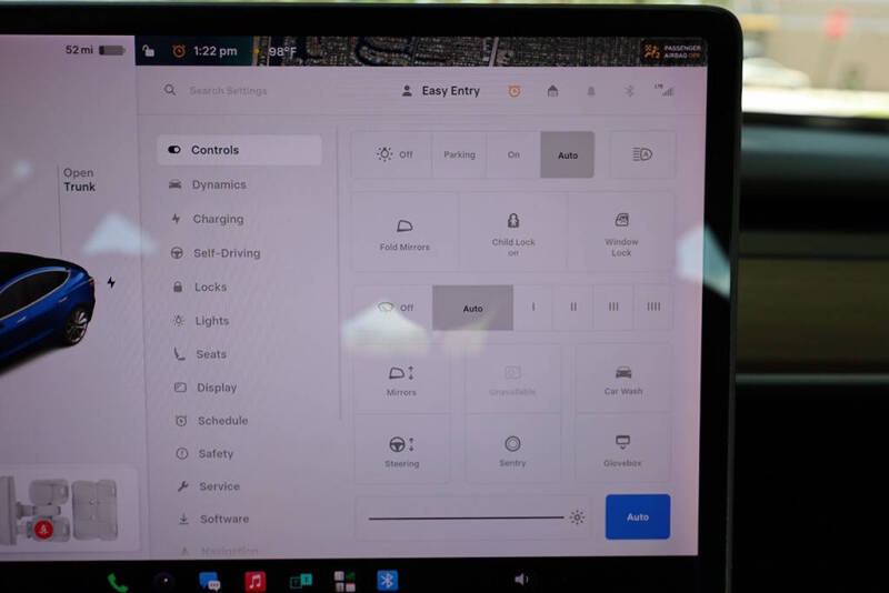 2019 Tesla Model 3 Standard Range Plus