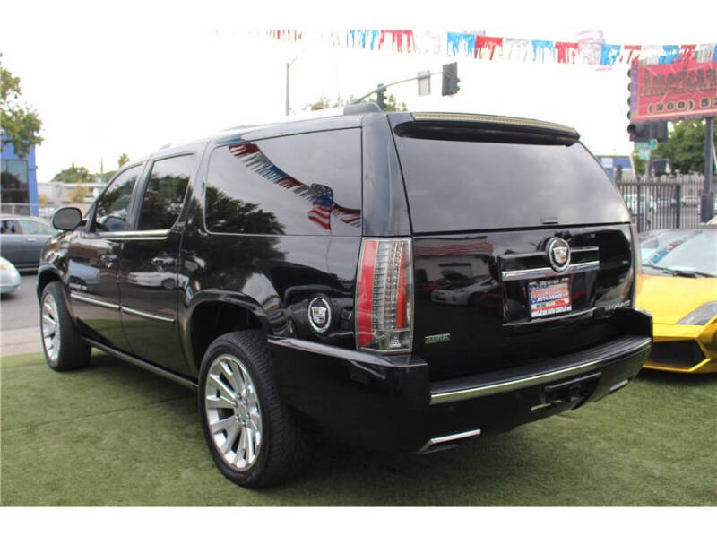 2012 Cadillac Escalade ESV Premium