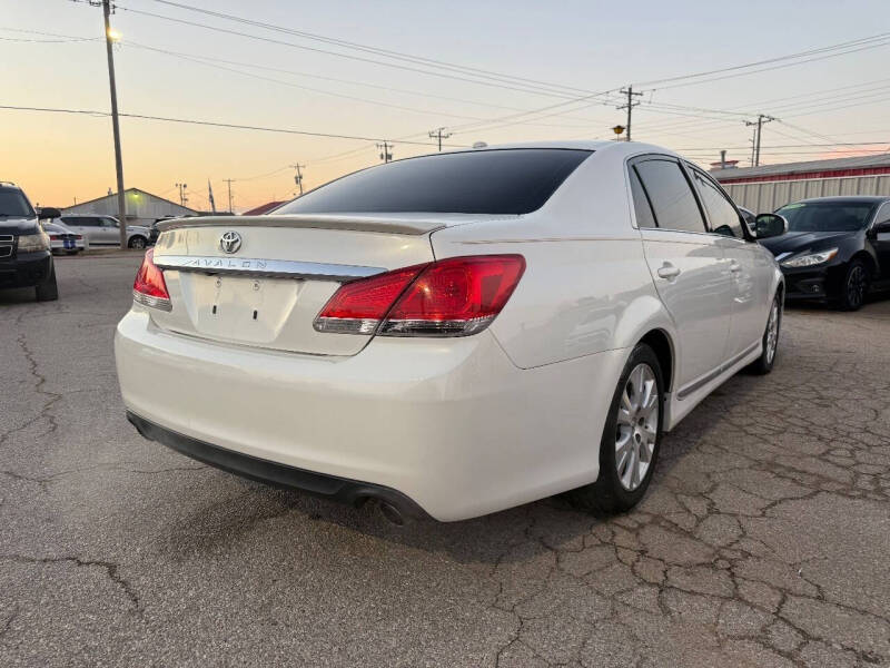 2011 Toyota Avalon Limited