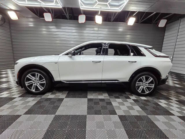 2024 Cadillac LYRIQ Tech