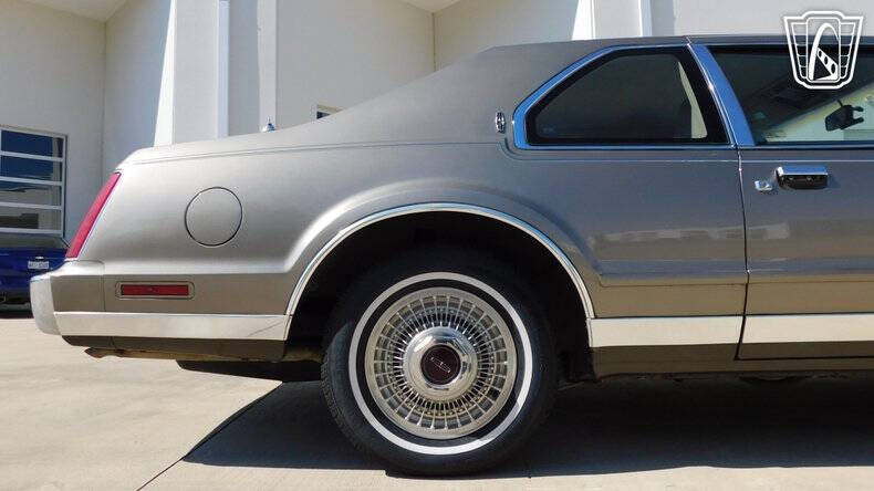 1986 Lincoln Mark VII