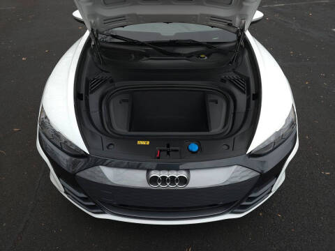 2022 Audi e-tron GT quattro Premium Plus