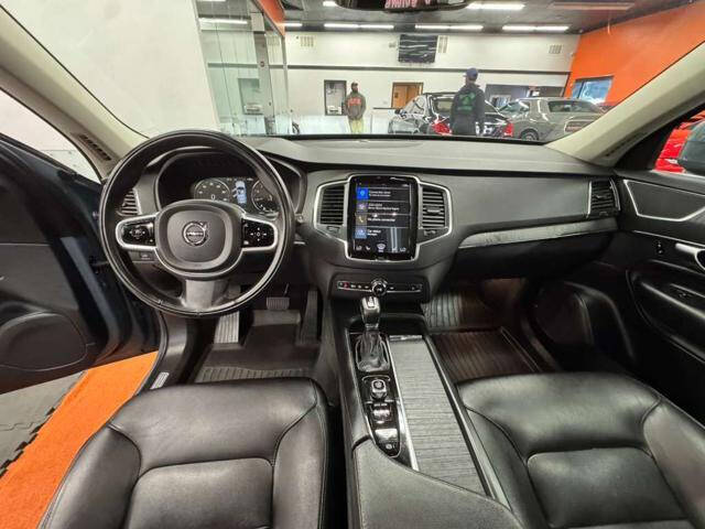 2020 Volvo XC90 T5 Momentum