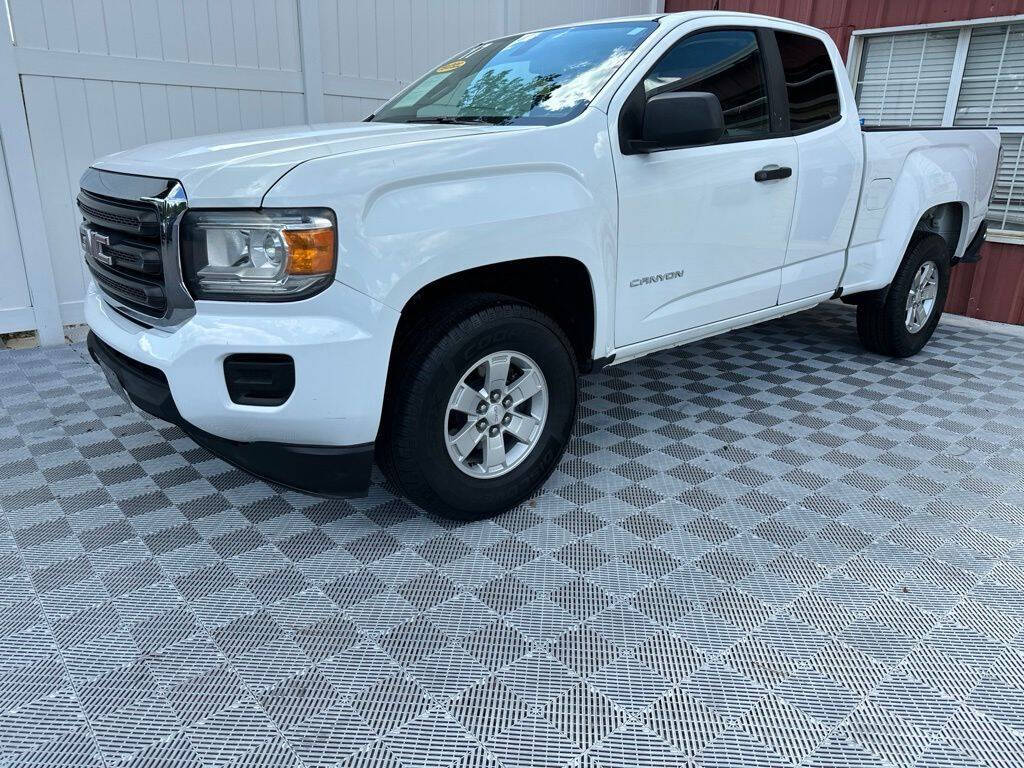 White 2017 GMC Canyon Base 4x2 Base 4dr Extended Cab 6 ft. LB 2