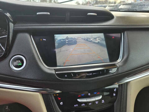 2017 Cadillac XT5 Premium Luxury