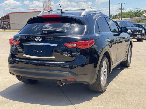 2011 Infiniti FX35