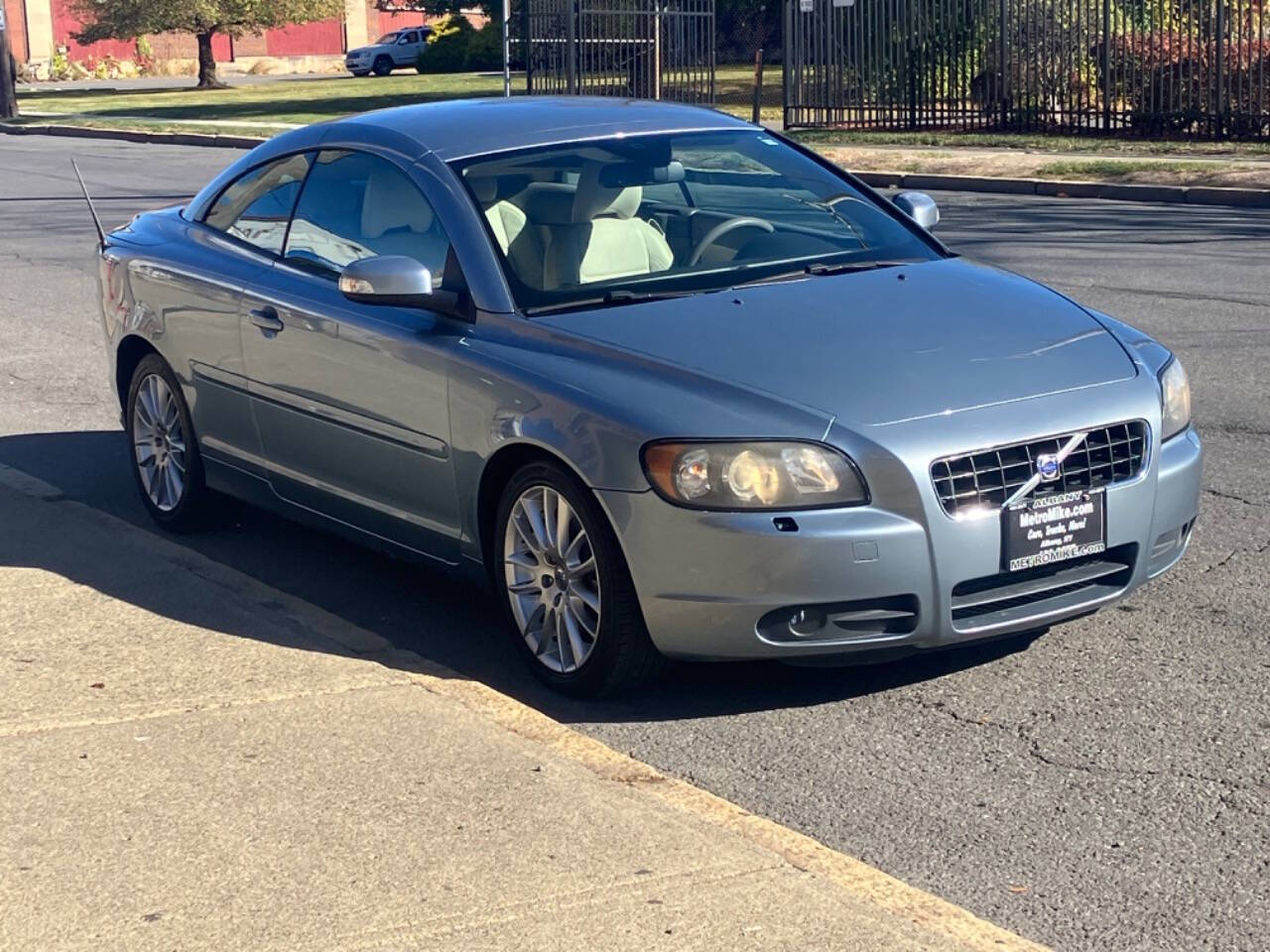 2009 Volvo C70 for sale at Metro Mike Trading & Cycles in Menands, NY