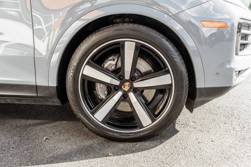 2024 Porsche Cayenne Coupe