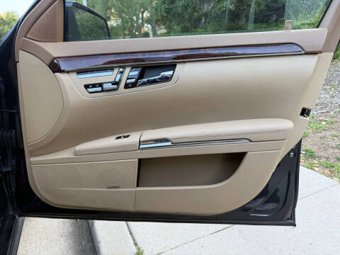 2012 Mercedes-Benz S-Class S 550 4MATIC