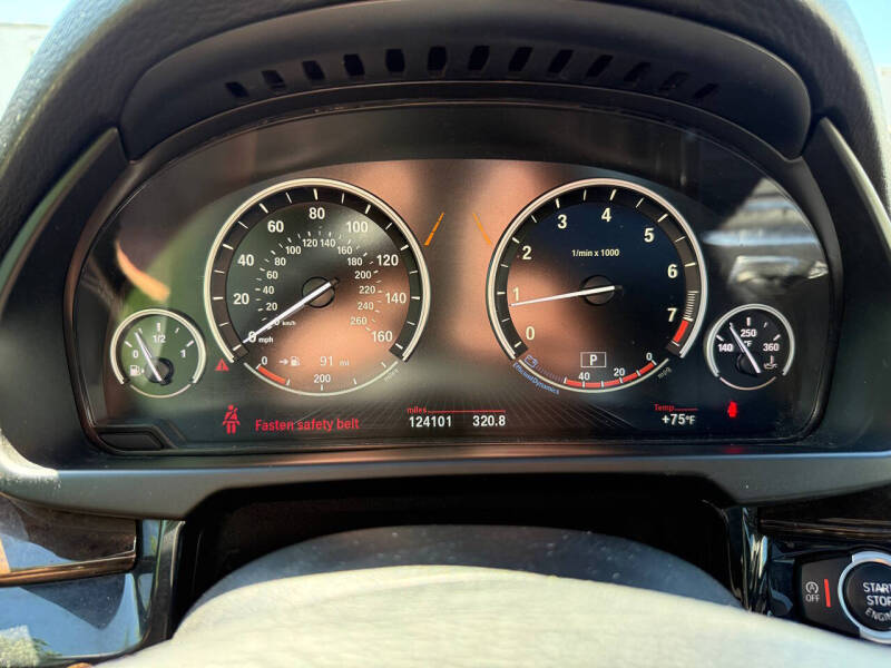 2017 BMW X5 xDrive50i - Photo 18